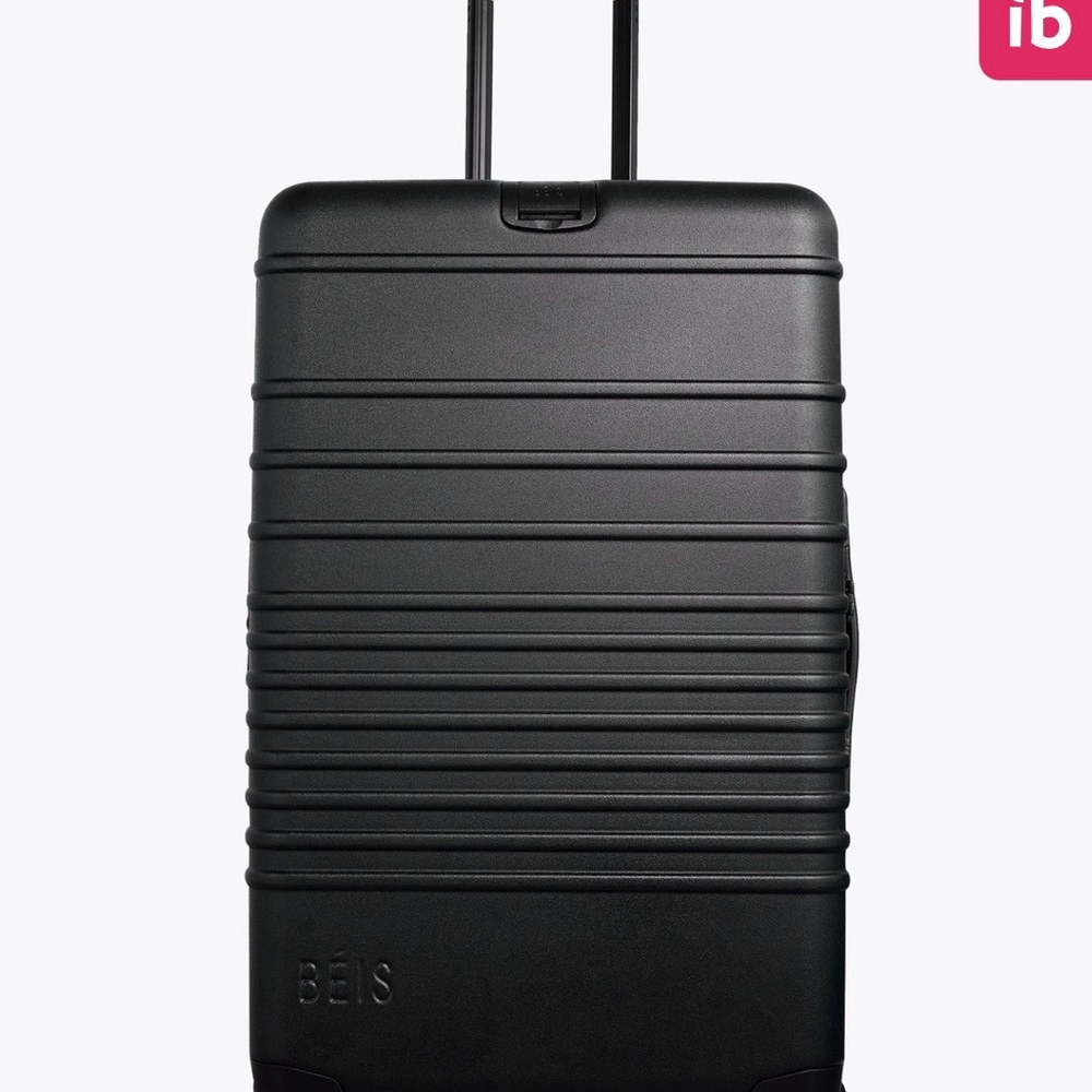 BEIS The Large Check-In Roller Suit Case In Black $368